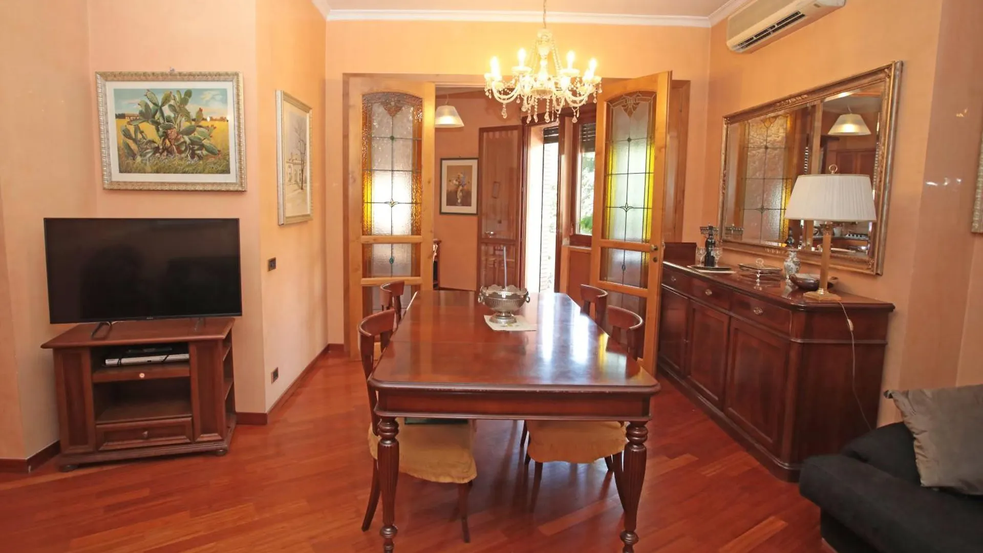 Luxurious Apartment Near Central Рим Италия