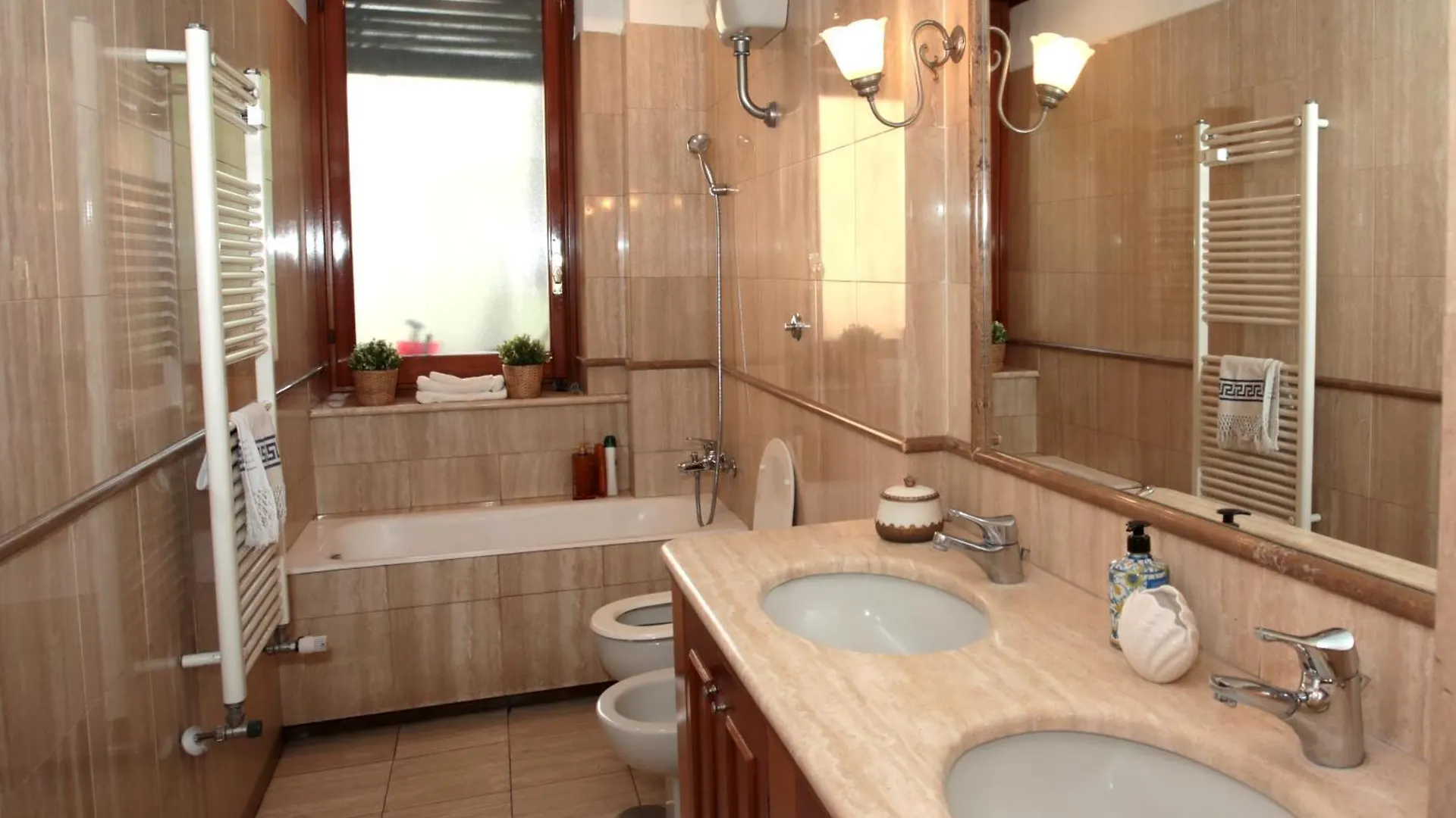 Luxurious Apartment Near Central Рим Италия