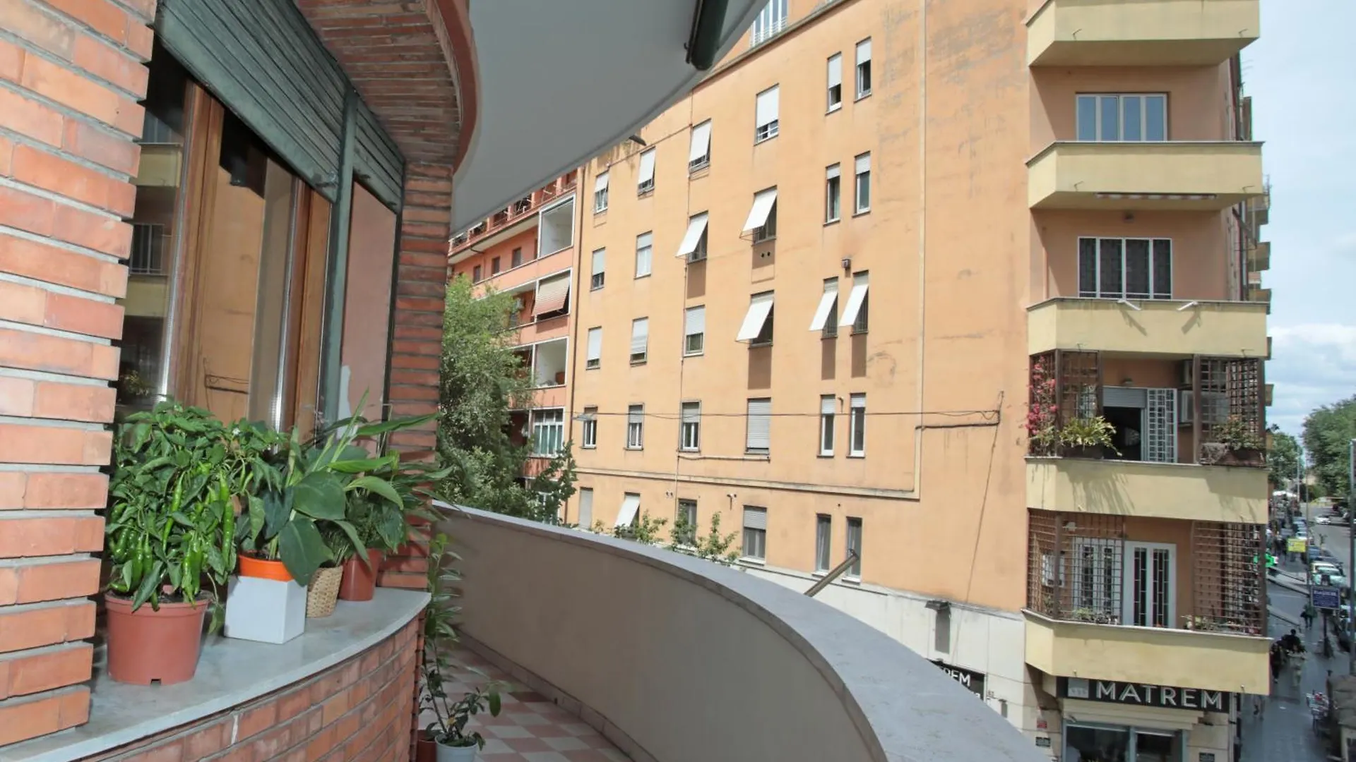 Luxurious Apartment Near Central Рим